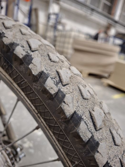 Електро велосипед  CUBE