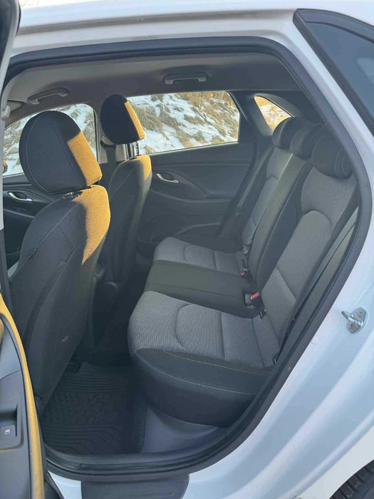 Hyundai i30 1.0 120km