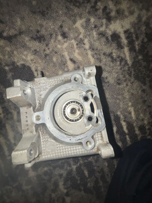 продам головку циліндра в гарному стані