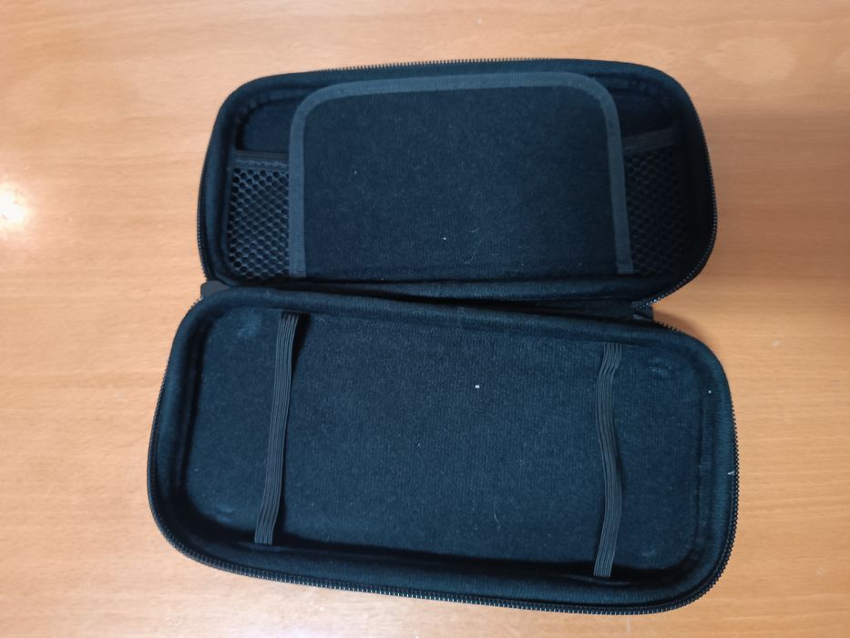 Nintendo Switch Lite com Carregador e Bolsa