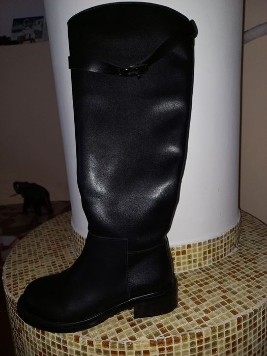 Стильні модні сапоги