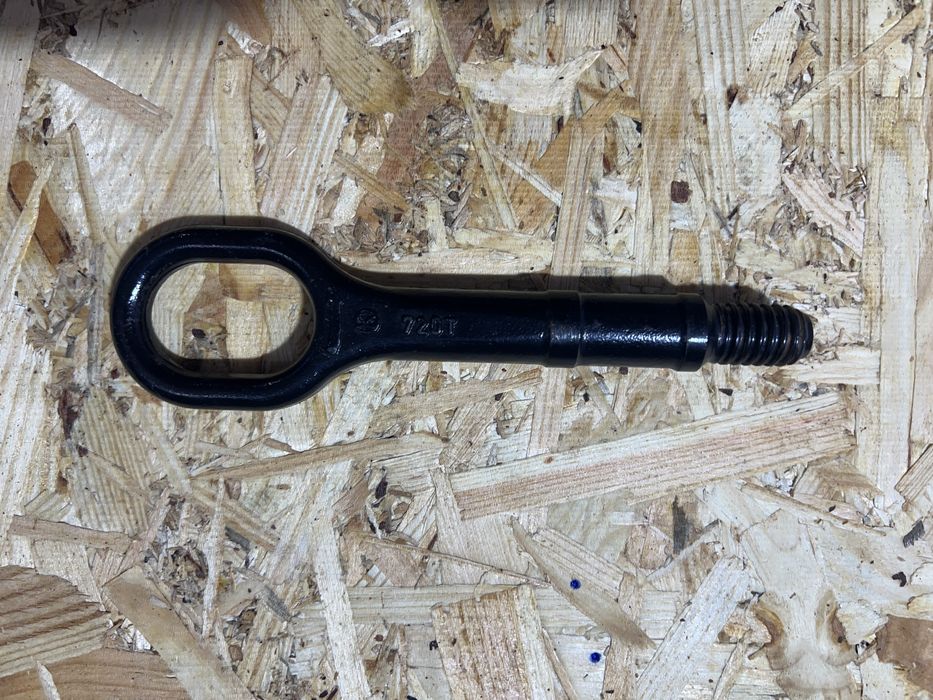 Буксирувальний гак для Volkswagen Tiguan 09-17