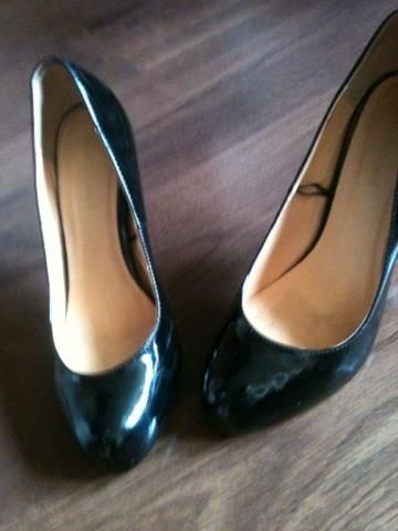 szpilki czarrne lakierki 39