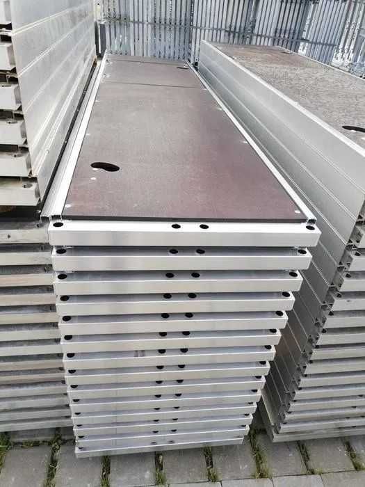 Rusztowanie fasadowe 200 m2 pletak