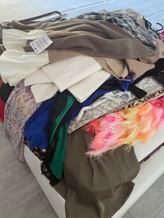 Vestidos ,casacos ,saias,tops