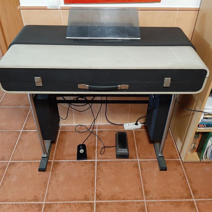 Orgão Eko Supertiger 61