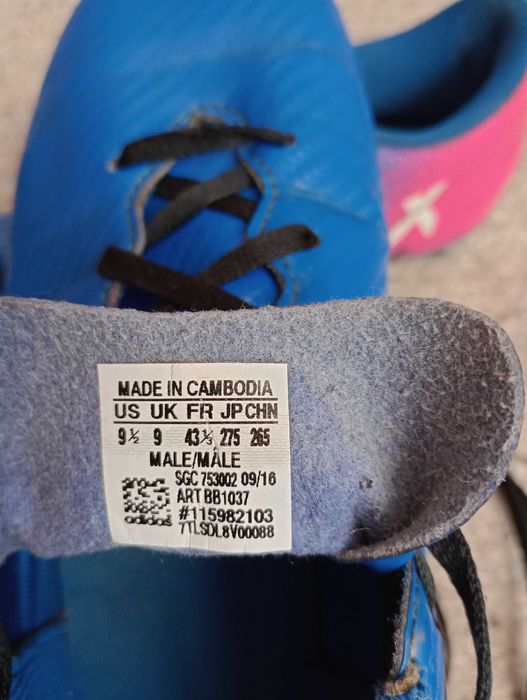 Buty piłkarskie adidas