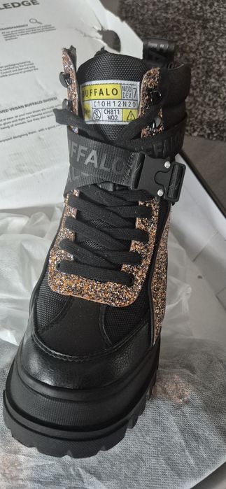 Śniegowce Buffalo 40 z brokatem