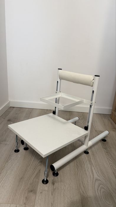Stojak pod pedicure - praktyczny i stabilny