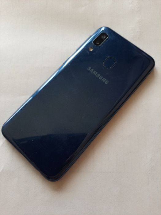 Smartfon Samsung Galaxy A20E