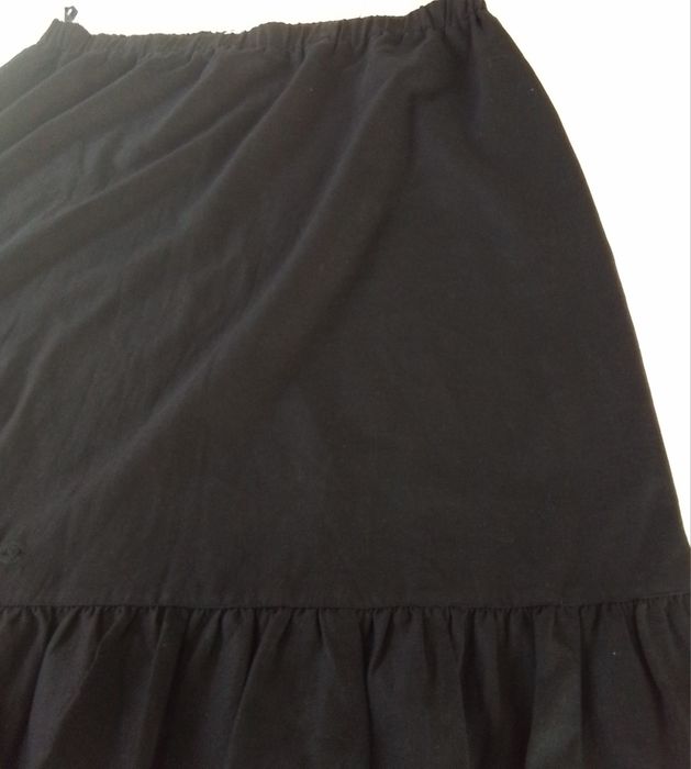 Czarna 100% lniana spódnica na gumce . Rozm. 22 /5XL/ 50.Pas 100 130cm