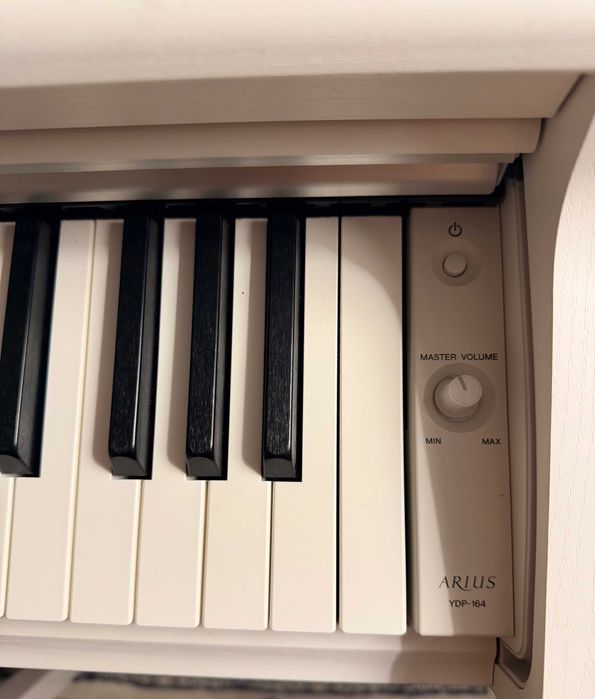 Sprzedam pianino cyfrowe Yamaha Arius YDP-164 + GRAT