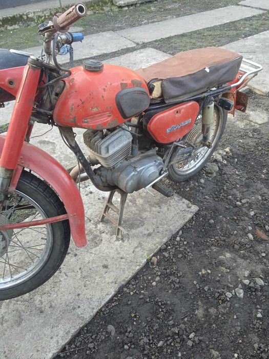 Продам мінск під реставрацію. З документами.