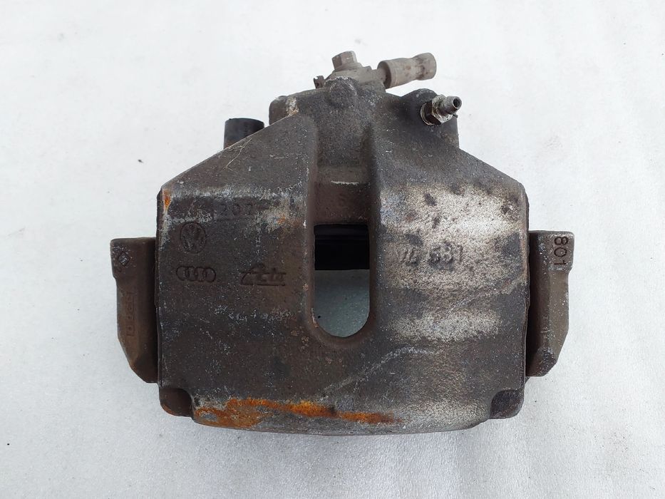 Pinça travão / maxila de travão frente esquerda VOLKSWAGEN Scirocco (1