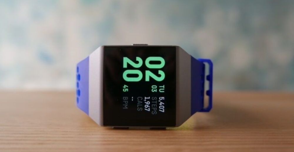 Smartwatch Google Fitbit Ionic Adidas Edition