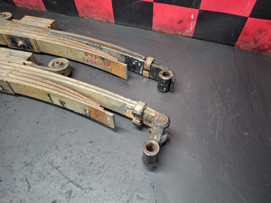 Mola de suspensão trás direita TOYOTA Dyna Chassis (KD_, LY_, _Y2_, _U
