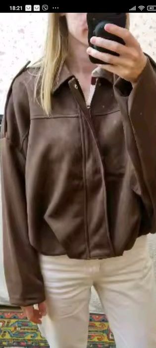 Об'ємна куртка-бомпер