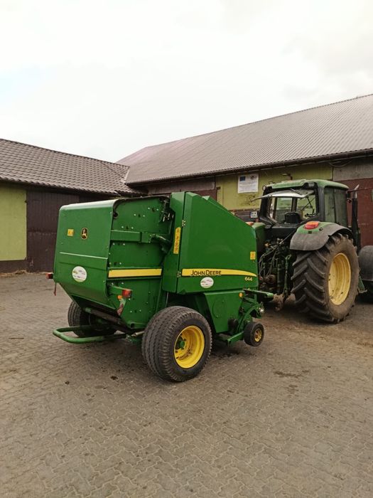 Prasa belująca John Deere 644