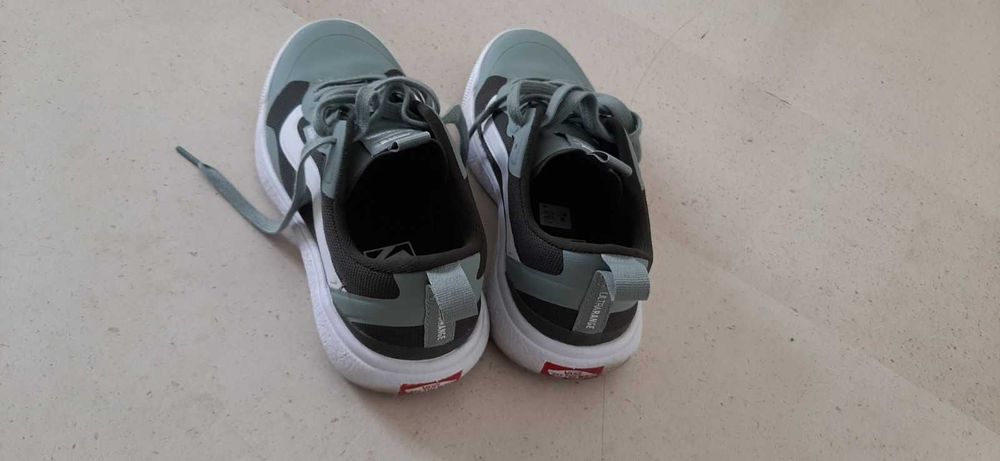 Vans ténis ULTRARANGE EXO como novos