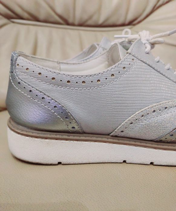 REDZ Mokasyny szaro-srebrne w roz 40.