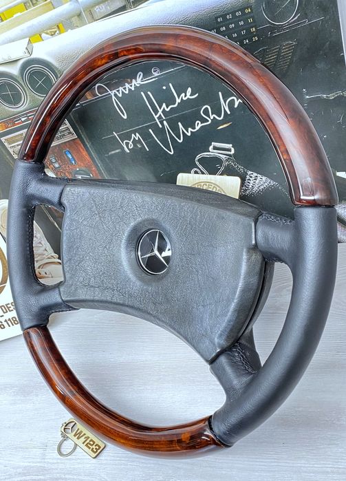 Инкрустация шпонированых вставок в руль