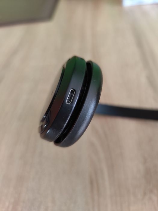 Słuchawki bezprzewodowe JBL i CREATIVE