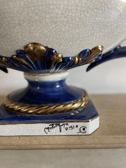 Terrina pintada à mão / Peça de coleccionador