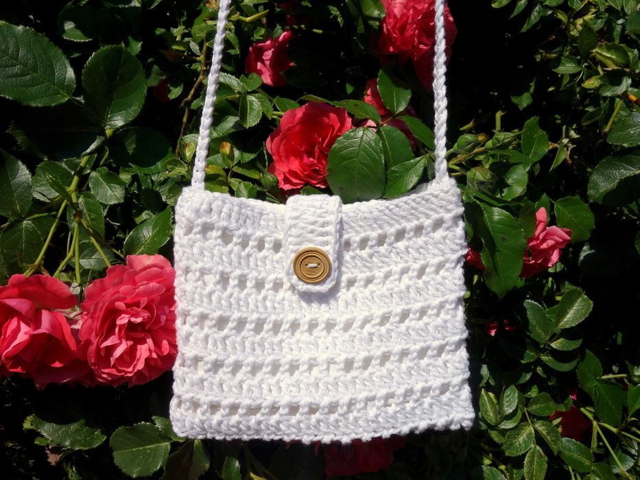 Nowa torebka szydełkowa handmade mała boho biała listonoszka