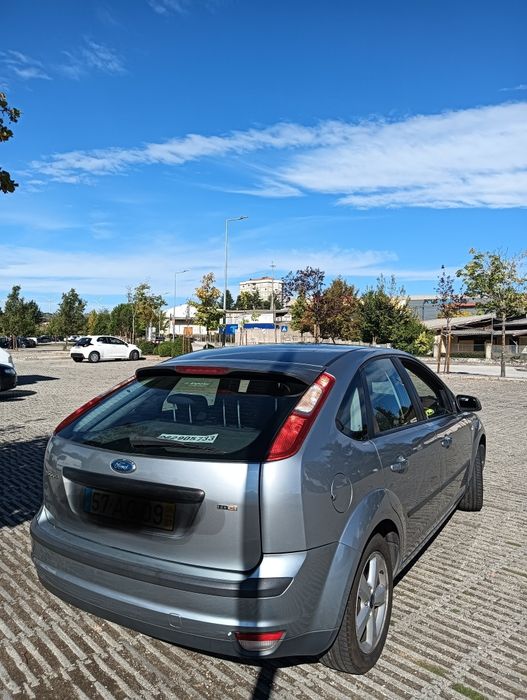 Ford Focus 1.6 TDCi Diesel ECONÔMICO foto 4