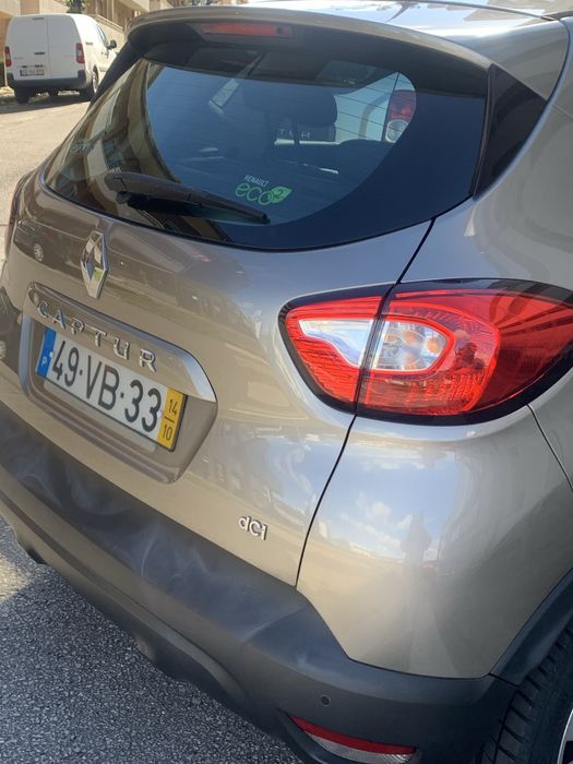 Renault Captur cinza dourado