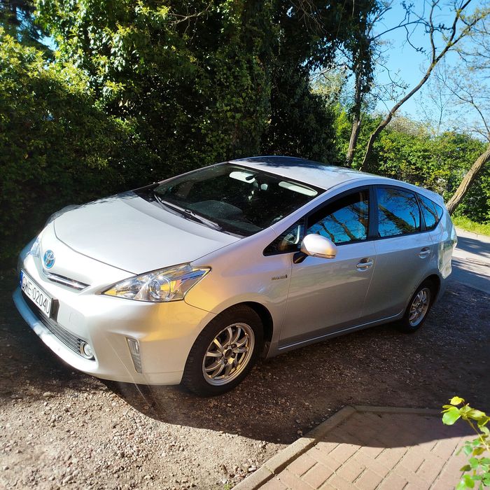 Wynajem samochodu Toyota Prius  III i Prius Plus Lpg  na TAXI Uber B