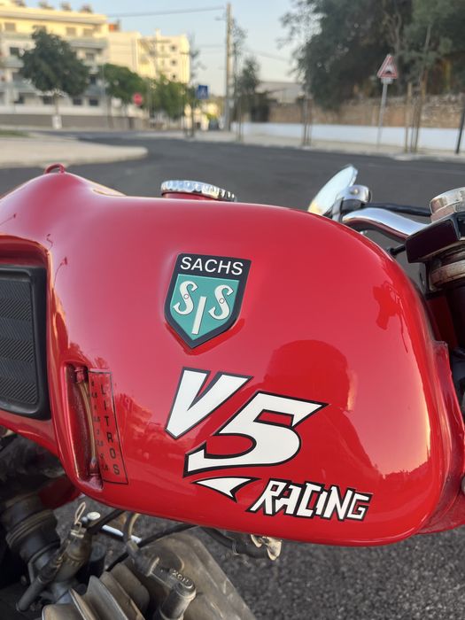 V5 sachs  moto.