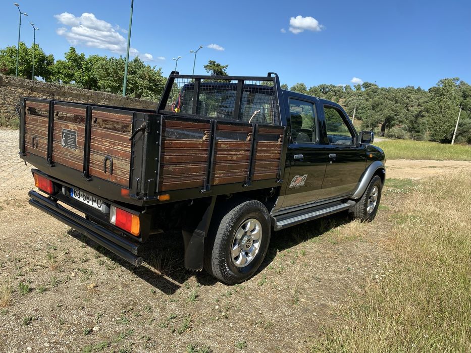 Nissan navara d22