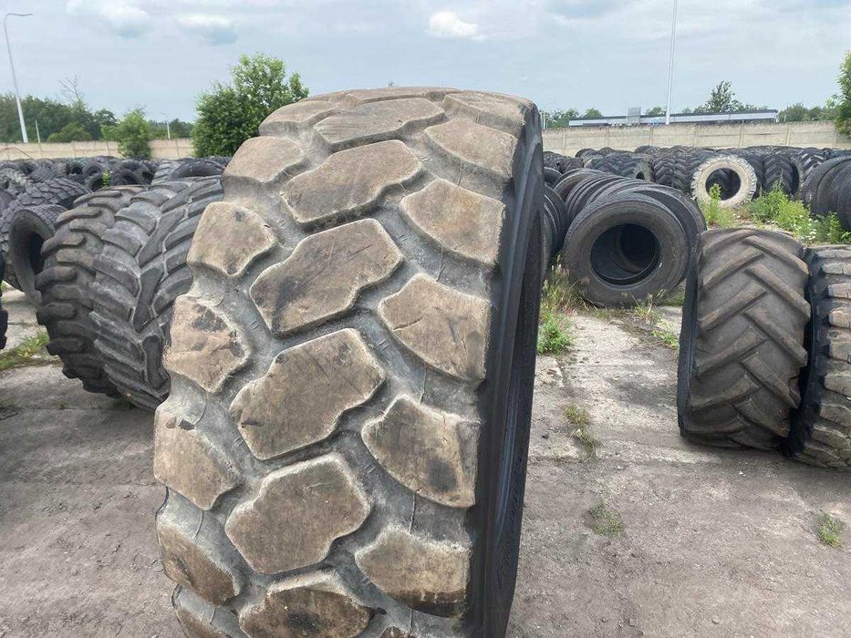 Opona używana 23.5r25 Goodyear RT-3B Radial 70% Bieżnika 23.5-25