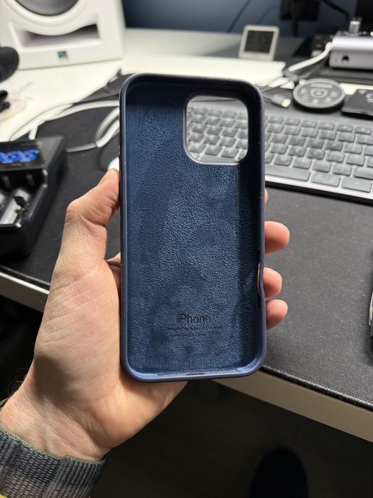 Iphone 16 pro max oryginalne etui granatowe