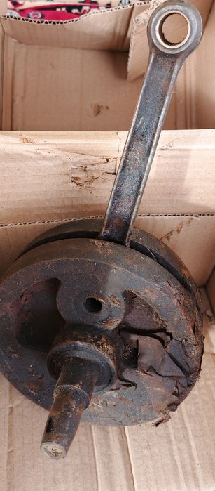 Колінвал іж планета новий