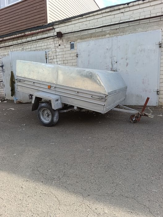 Автопричіп легковий