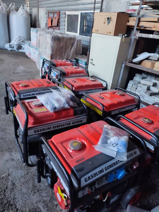 Бензиновий генератор HECHT GG 11000