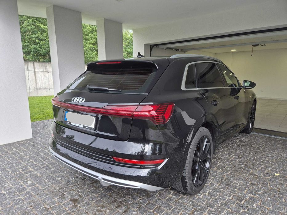 Audi e-tron 50 quattro 2x S-Line | 2022 | Apenas 36.500 km | Impecável