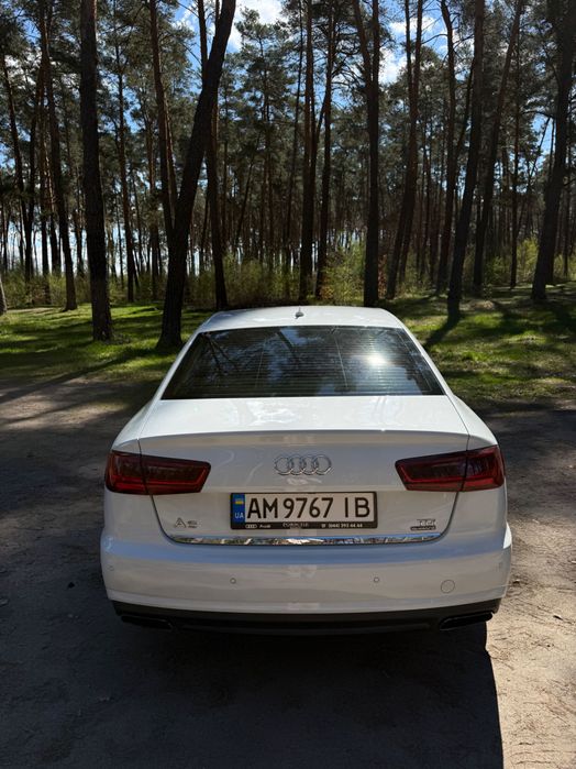 Audi a6c7 2016 рік Офіційний автомобіль