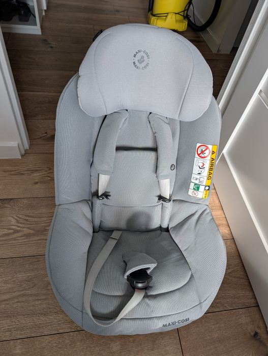 Maxi Cosi Pearl Pro 2 + baza isofix FAMILY FIX 3