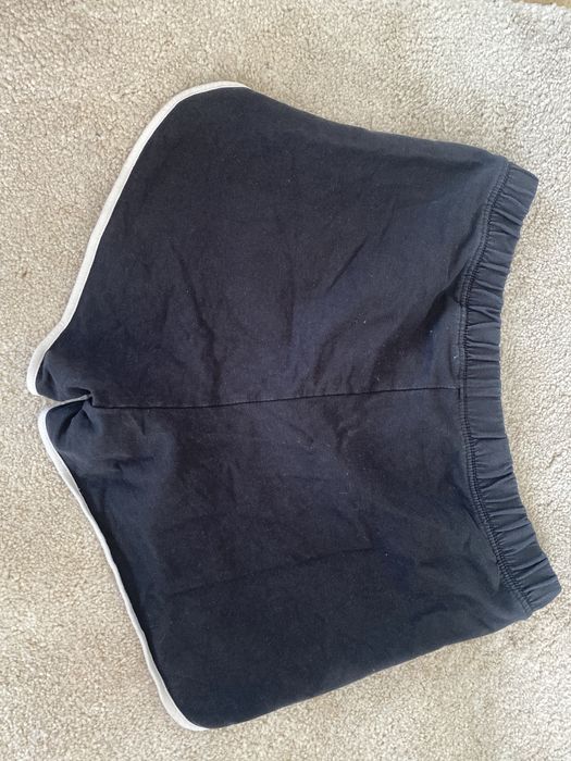Spodenki czarne H&M Divided rozm M