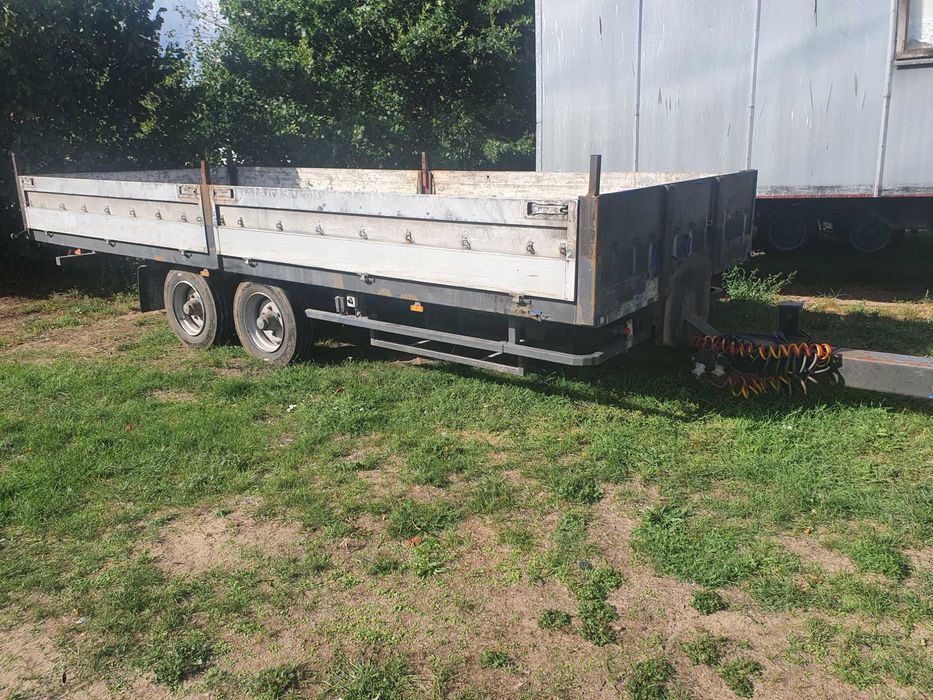 Przyczepa tandem zarejestrowana na resorach stan b dobry