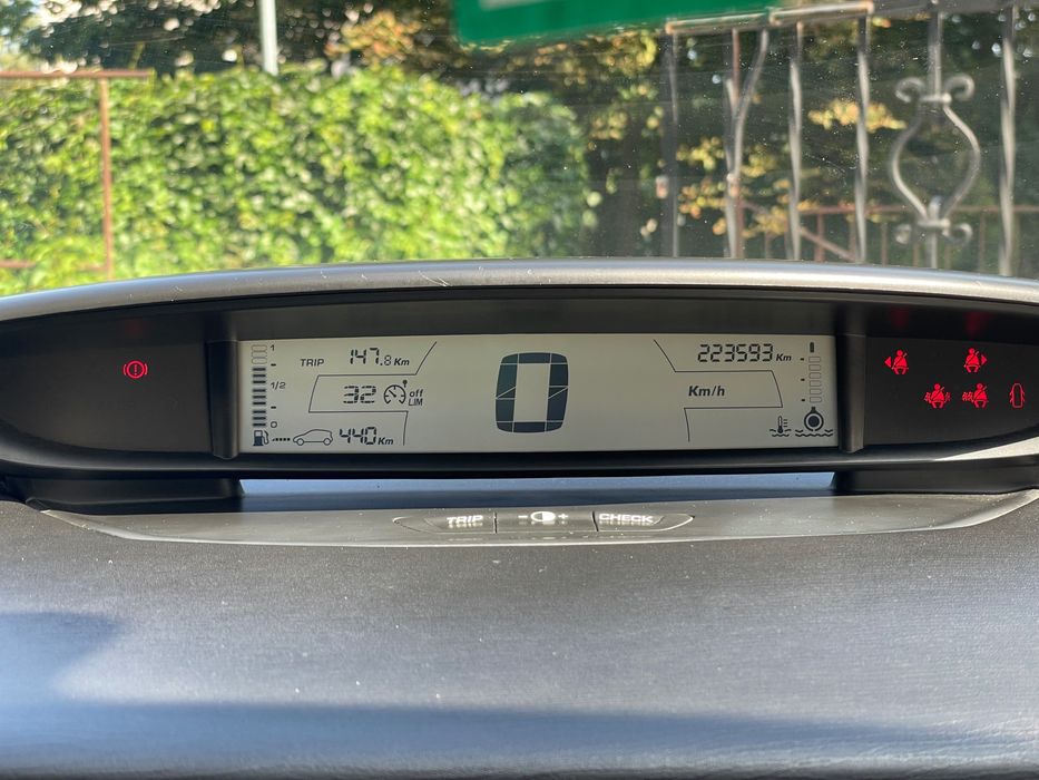 Citroen C4 1.4 Benzyna