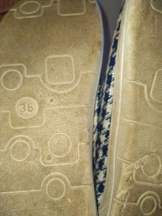 Продам двоє туфлів за ціною одного