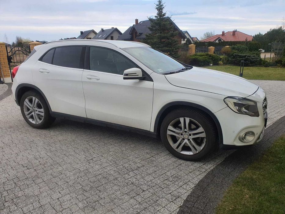 Mercedes-Benz GLA 250 4Matic 7G-DCT