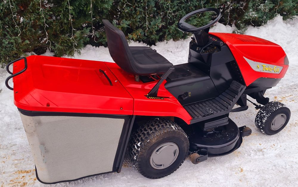 Traktorek kosiarka Castel Garden twin cut silnik 16km pompa manualna