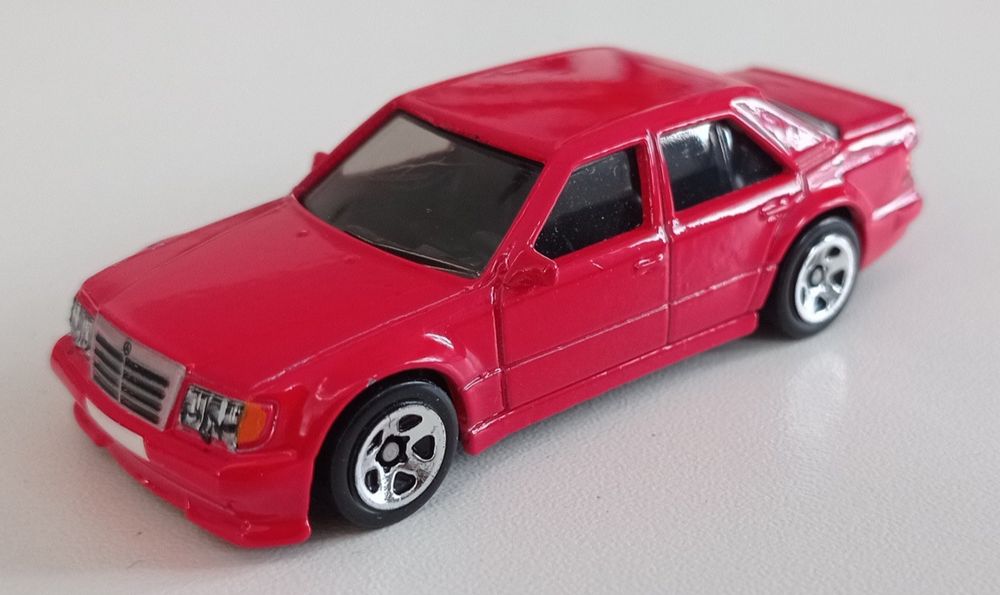Hot Wheels Mercedes-Benz 500 E