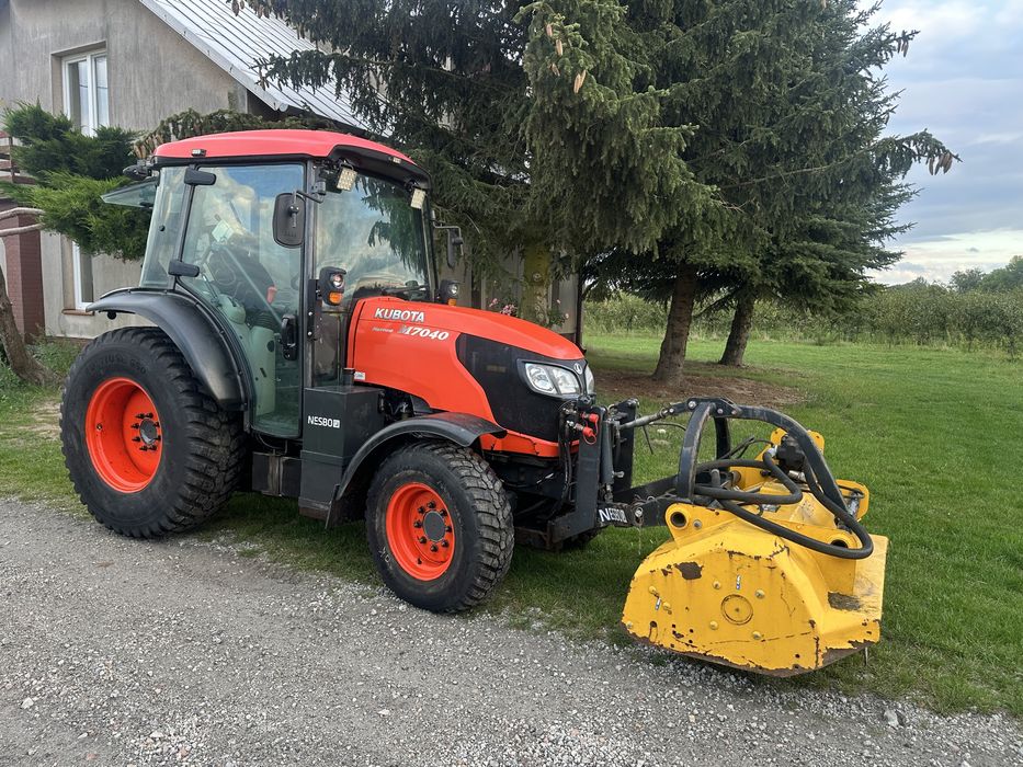 Kubota sadownicza M7040 przedni Tuz rozbudowana hydraulika