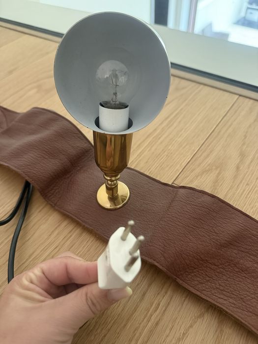 Candeiro de sofá em pele